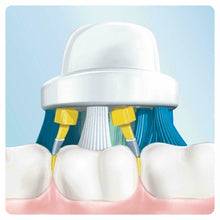 Load image into Gallery viewer, Oral-B Floss Action Replacement Brush Heads - 4 Heads