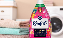 Load image into Gallery viewer, Comfort Tropical Lily Fabric Conditioner 58 washes, 3 Pack of 870ml