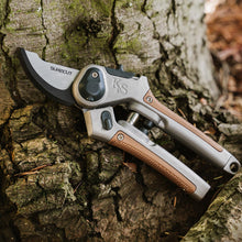 Load image into Gallery viewer, Kent &amp; Stowe Surecut All Purpose Lite Bypass Secateurs with Carbon Steel Blades