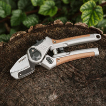 Load image into Gallery viewer, Kent &amp; Stowe SureCut Hardwood Lite Anvil Secateurs, 27mm Cutting Diameter