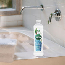 Load image into Gallery viewer, Radox Mineral Therapy Bath Soak Feel Heavenly with Minerals &amp; Herbs 500ml, 3 Pk