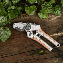 Load image into Gallery viewer, Kent &amp; Stowe SureCut Hardwood Lite Anvil Secateurs, 27mm Cutting Diameter