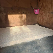Load image into Gallery viewer, Platinum Plus Clumping Cat Litter 30L Bag Softwood for Cat, Kitten &amp; Small Pets