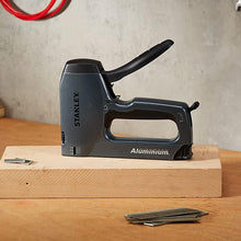Load image into Gallery viewer, STANLEY HEAVY-DUTY STAPLE/BRAD GUN 0-TR250