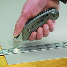 Load image into Gallery viewer, STANLEY SPORT QUICKSLIDE UTILITY Cutting tool 0-10-813