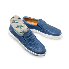 Load image into Gallery viewer, Crosby Unisex Foot Full-Length Insoles for Boots/Shoes/Footwear, Lemon Scented