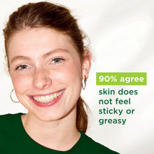 Load image into Gallery viewer, Simple Kind to Skin Soothing Facial Toner with Multi-Vitamines 200ml,3 or 6 Pack