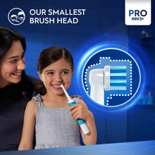 Load image into Gallery viewer, Oral-B Kids Replacement Toothbrush Heads Extra Soft - Spiderman, Pack of 4