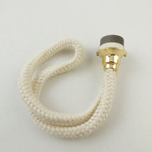 Load image into Gallery viewer, Ballymena Flora Ivy &amp; Lilies Platinum Wick Catalytic Fragrance, 480ml