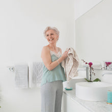 Load image into Gallery viewer, 3x of 250ml Dove Fine Silk Caring Hand Wash for Moisturised and Protected Hands