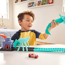 Load image into Gallery viewer, Hot Wheels Toxic Scorpion Attack Playset