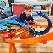 Load image into Gallery viewer, Hot Wheels Monster Trucks Demo 2-Pk Assorted &amp; Truck Scorpion Sting Raceway