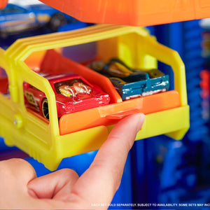 Hot Wheels City Robo T-Rex Ultimate Garage with 2 Cars