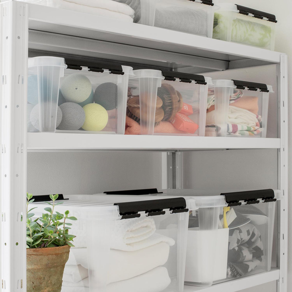 SmartStore Classic 31 Storage Box Spacious, Stackable and Transparent ...