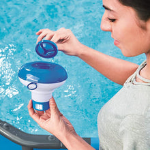Load image into Gallery viewer, Bestway Flowclear 5" Chemical Floater For Use With Chlorine Or Bromine Tablets