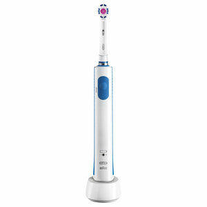 Oral B Pro 570 Electric Toothbrushes with Refill Heads