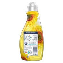 Load image into Gallery viewer, Laundry Bundle 1x130W Surf Laundry Powder &amp; 1x36W Comfort Fabric Conditioner