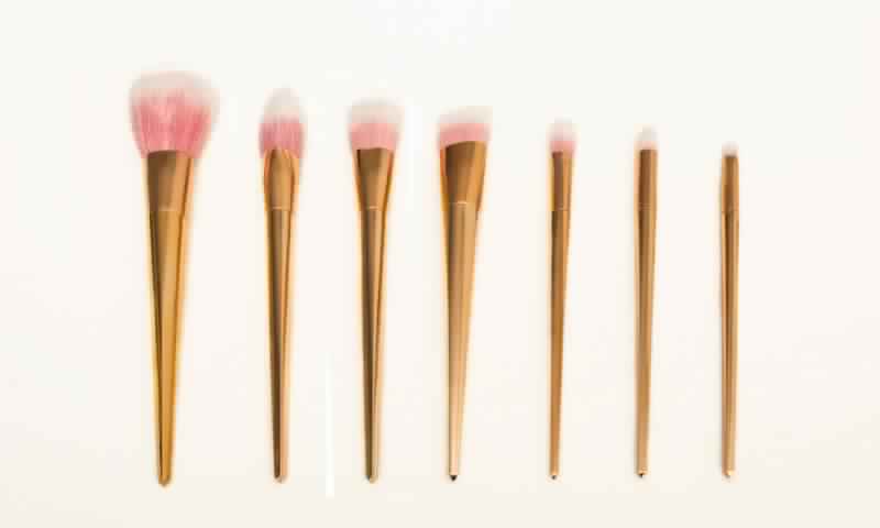 7 Piece Make Up Brush Set Rose Gold