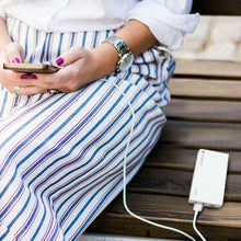 Load image into Gallery viewer, Mophie Juice Pack Powerstation 2500mah Powerbank, White