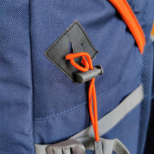 Load image into Gallery viewer, Summit Discovery Adventures 35L Daypack With Hydration Bladders Section Holder