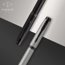 Load image into Gallery viewer, Parker IM Rollerball Pen Black Lacquer Fine Point Black Ink Gift Box