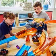Load image into Gallery viewer, Hot Wheels Monster Trucks Demo 2-Pk Assorted &amp; Truck Scorpion Sting Raceway