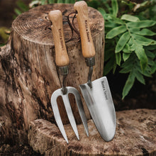 Load image into Gallery viewer, Kent &amp; Stowe Stainless Steel Hand Trowel Rust Resistant FSC For Gardening