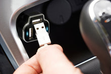 Load image into Gallery viewer, Aduro Powerup 4 Port USB Car Charger