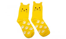Load image into Gallery viewer, Women&#39;s Cat Socks With Printed Paws, Pack of 5