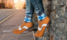 Load image into Gallery viewer, Tobar Sneaker socks