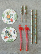 Load image into Gallery viewer, Set of 2 Vintage Classic Daiquiri Cocktail Glasses Gift Set