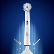 Load image into Gallery viewer, 4xOral-B FlossAction, CrossAction, 3D White or Sensi Clean Toothbrush RefillHead