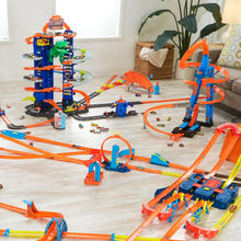 Load image into Gallery viewer, Hot Wheels Sky Crash Thrilling  Tower Race Track Set With Diecast Car