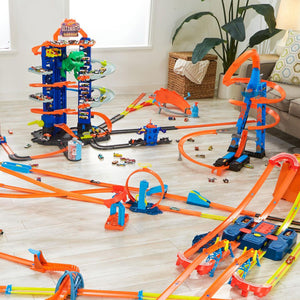 Hot Wheels Sky Crash Thrilling  Tower Race Track Set With Diecast Car