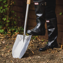 Load image into Gallery viewer, Kent &amp; Stowe Stainless Steel Pointed Spade Rust Resistant FSC For Gardening