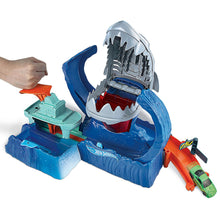 Load image into Gallery viewer, Hot Wheels PK5 Diecast and Mini Toy Cars (Assorted) And Robo Shark Frenzy