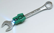Load image into Gallery viewer, SwissTech MAGNETIC TOOL Light Magnetic Light &amp; Versatile with Clip - ST33360