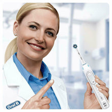 Load image into Gallery viewer, Oral-B Braun Cross Action Replacement Toothbrush Heads 4 Pack