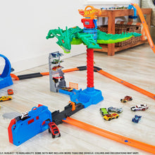 Load image into Gallery viewer, Hot Wheels City Air Attack Dragon Play Set