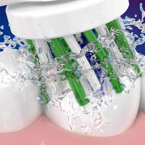 4xOral-B FlossAction, CrossAction, 3D White or Sensi Clean Toothbrush RefillHead